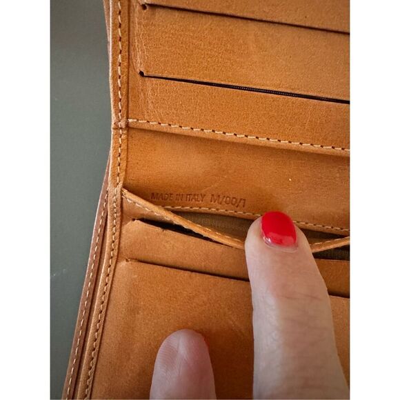 Céline Bi-Fold Wallet - Picture 5 of 7